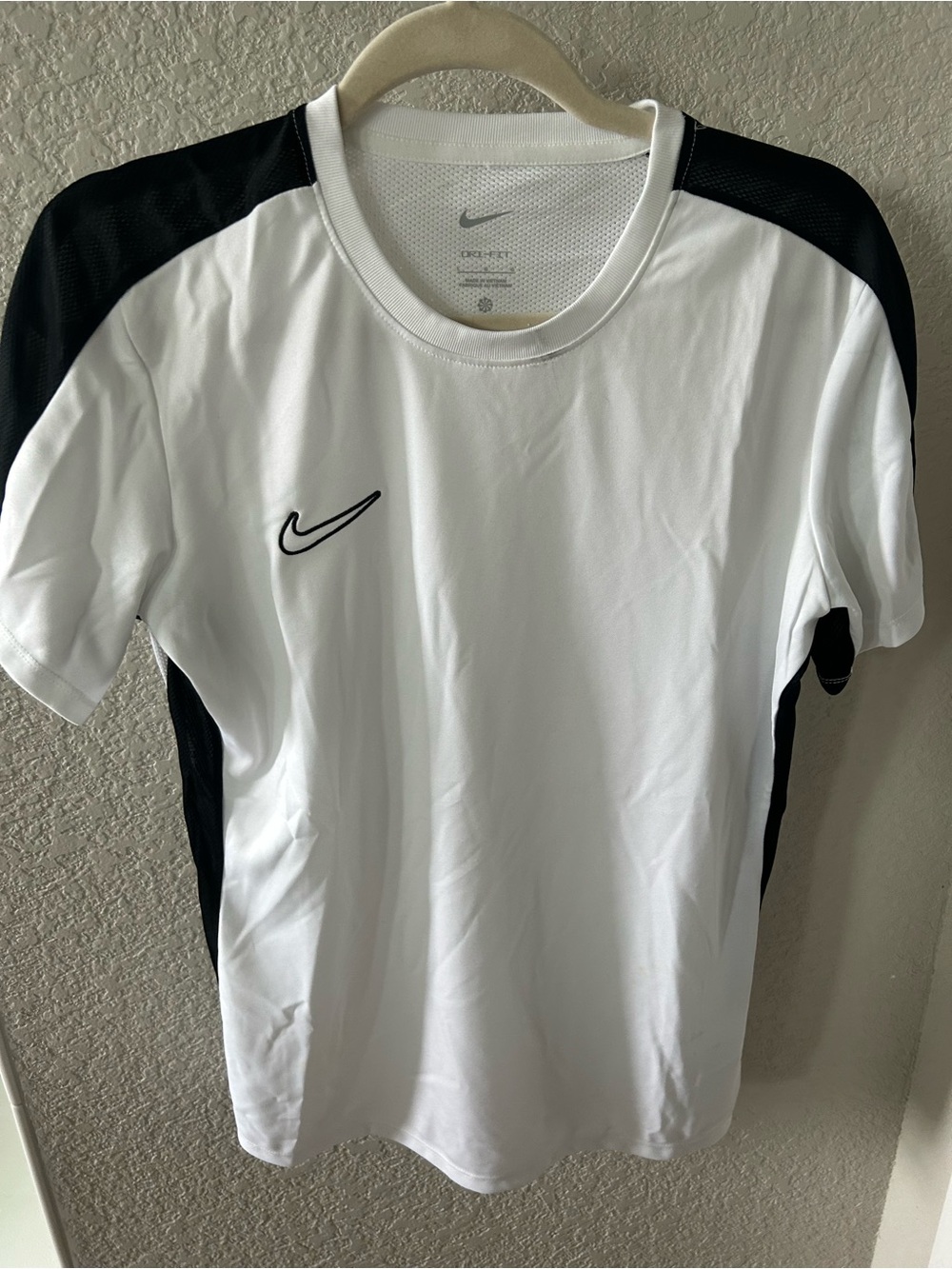 Nike Dri-FIT Academy Women's Short-Sleeve Soccer Top